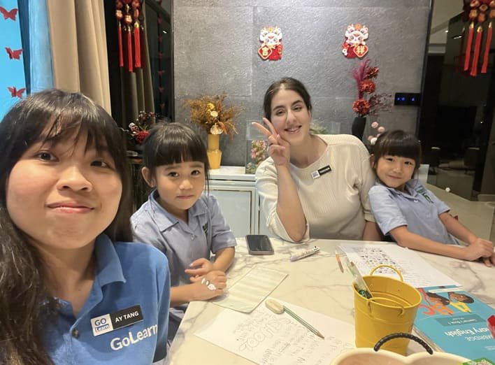 English tuition class for Cambridge Primary Y1–Y6 twin girls