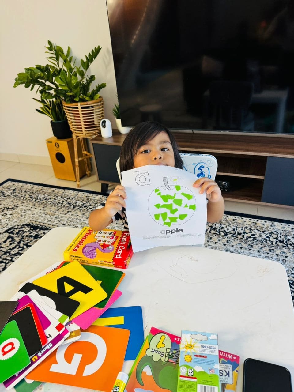 English tuition class for Cambridge Primary Y1–Y6 students